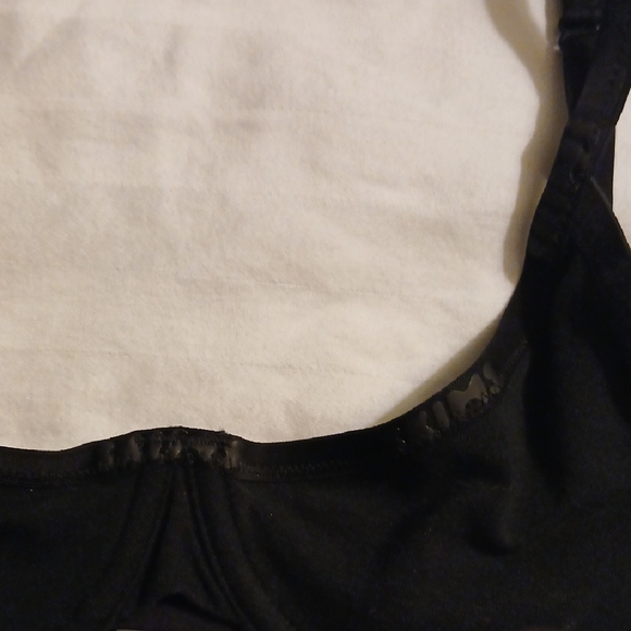 SKIMS Black Women's Bra - Picture 2 of 5